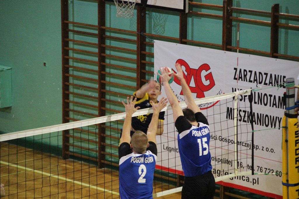 Siatkarze Ikara wygrali po raz szósty