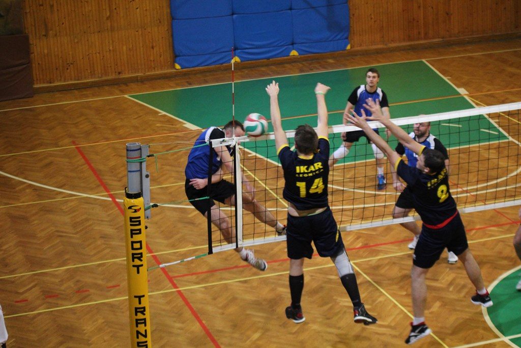 Siatkarze Ikara wygrali po raz szósty