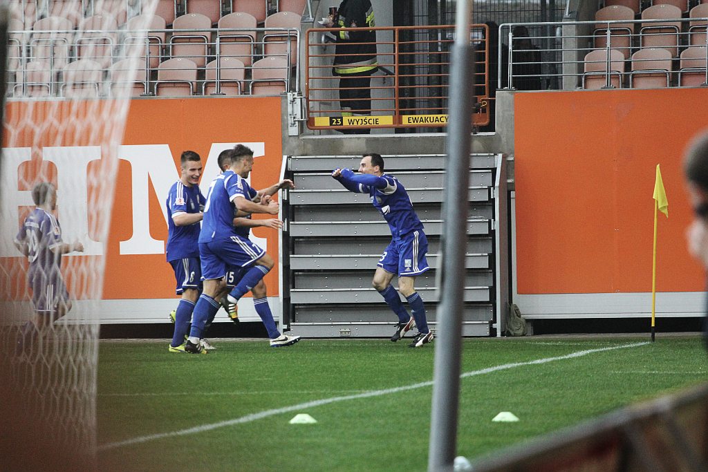 Wielki derbowy triumf Miedzi! Lubin zdobyty!