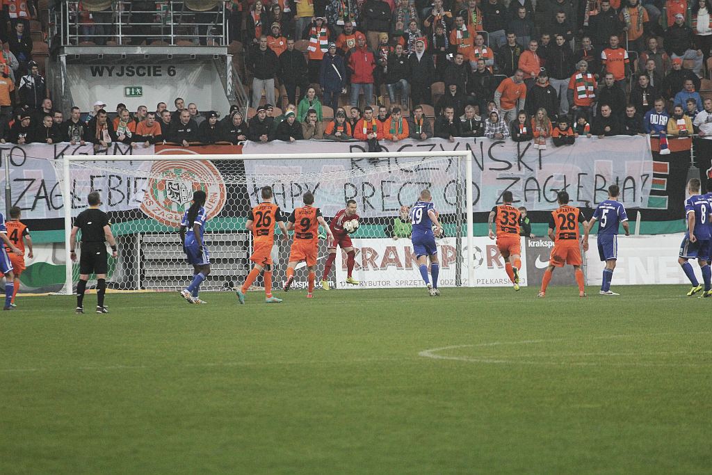 Wielki derbowy triumf Miedzi! Lubin zdobyty!