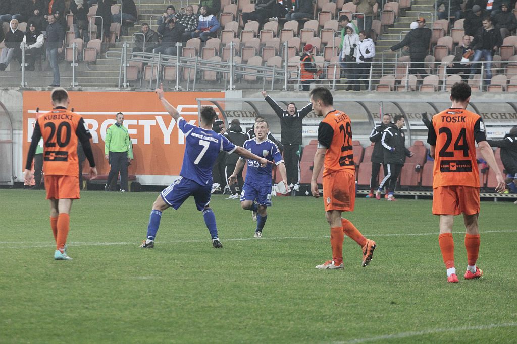 Wielki derbowy triumf Miedzi! Lubin zdobyty!