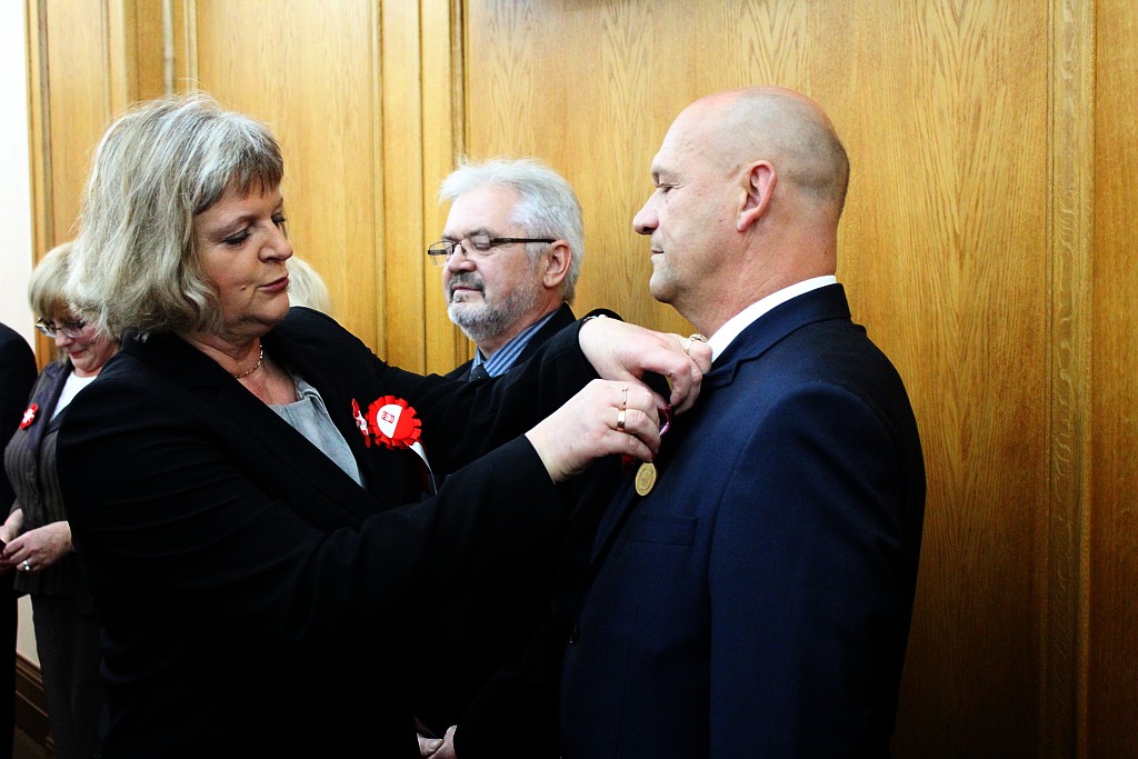 Legniczanie odznaczeni przez Komorowskiego