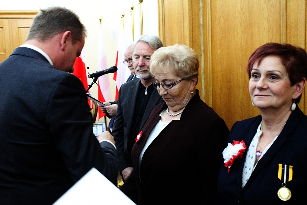 Legniczanie odznaczeni przez Komorowskiego