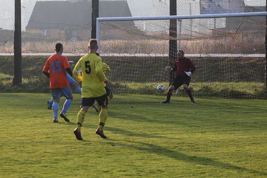Okręgówka: Iskra -  KS Legnickie Pole 4:2