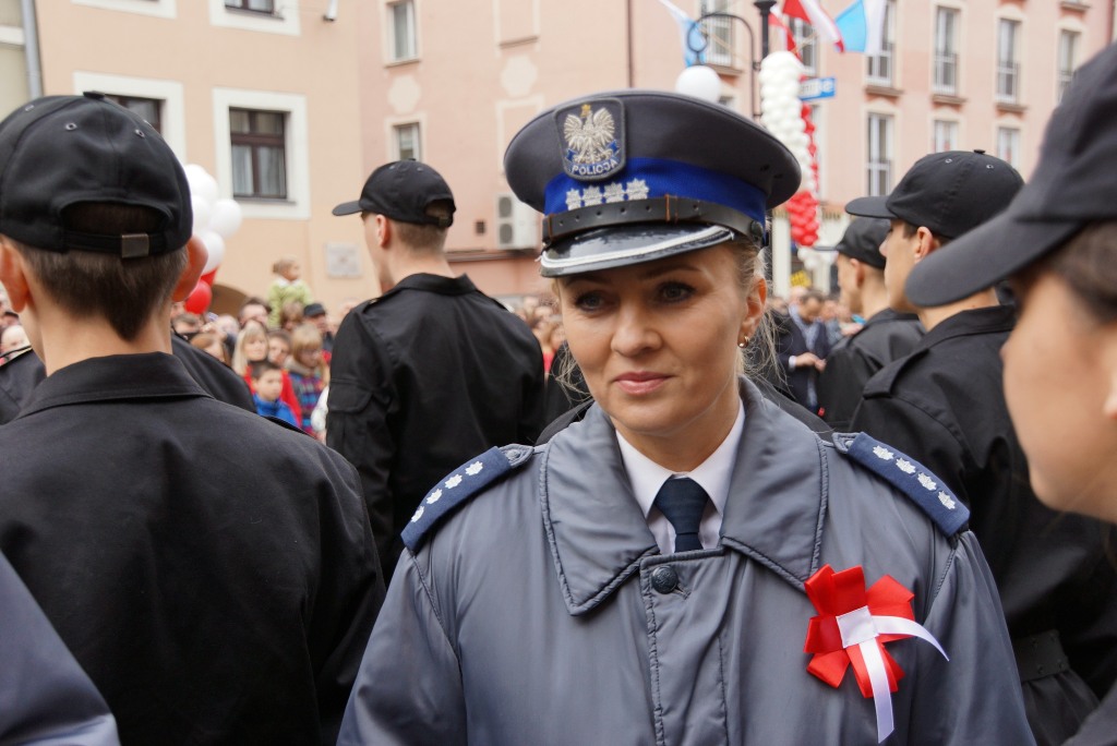 Uczniowie klas mundurowych ślubowali w Rynku