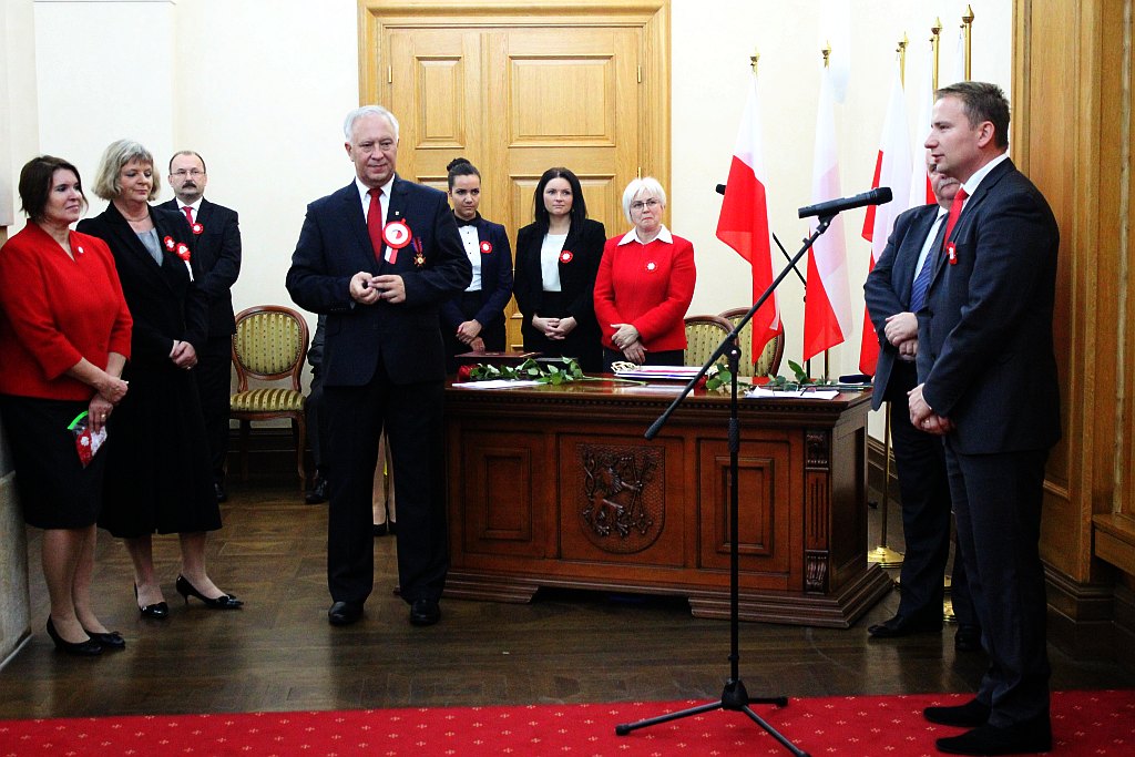 Legniczanie odznaczeni przez Komorowskiego