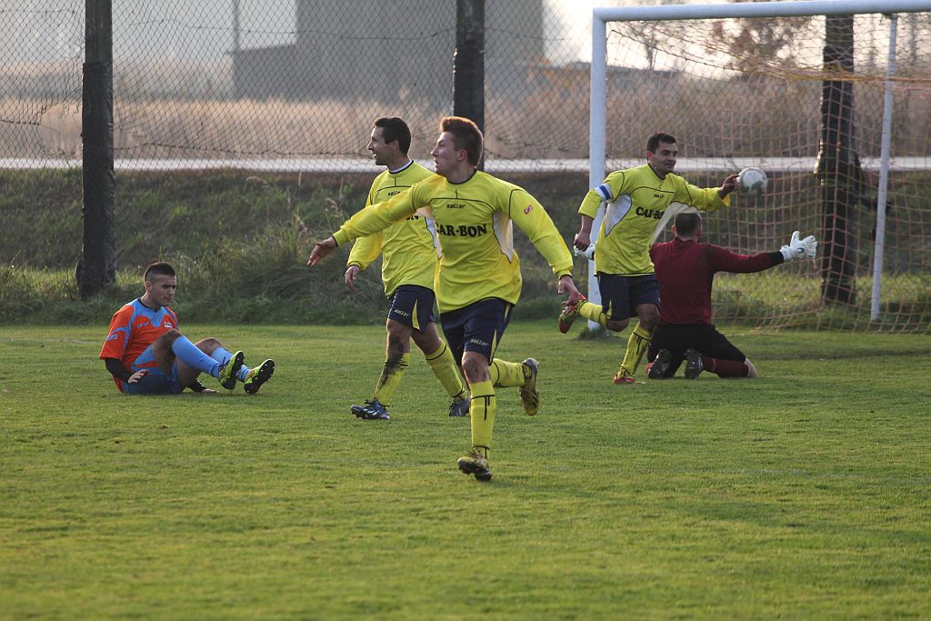 Okręgówka: Iskra -  KS Legnickie Pole 4:2