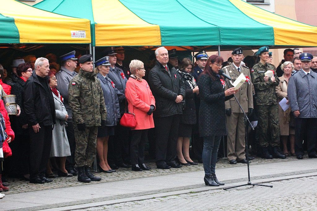 Uczniowie klas mundurowych ślubowali w Rynku