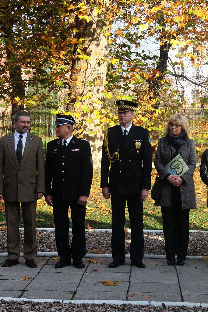Strażacy pochwalili się nowym Mercedesem