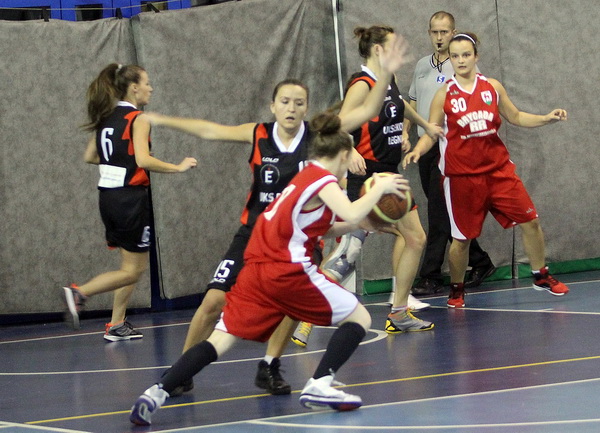 Wichoś Jelenia Góra - Ekonom Legnica 57:74