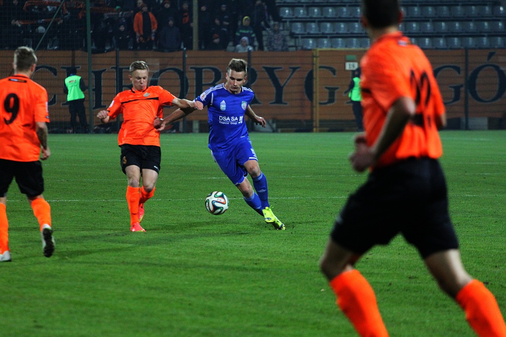 Midzierski uratował Miedź. Derby na remis