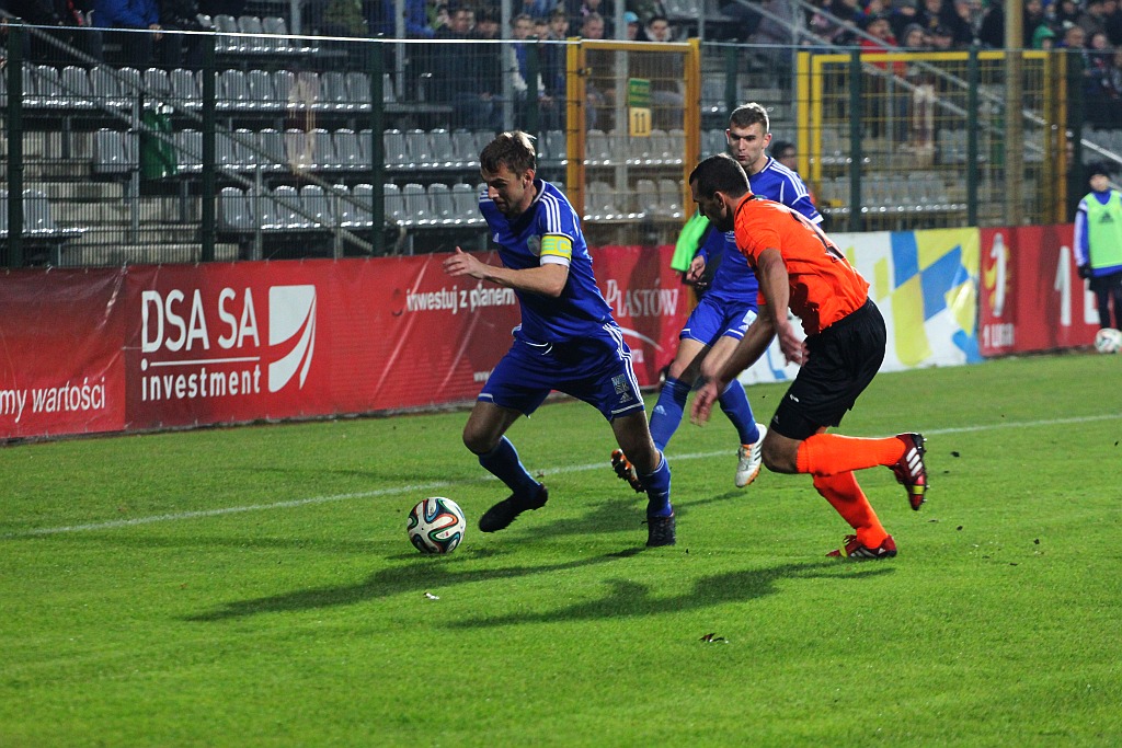 Midzierski uratował Miedź. Derby na remis