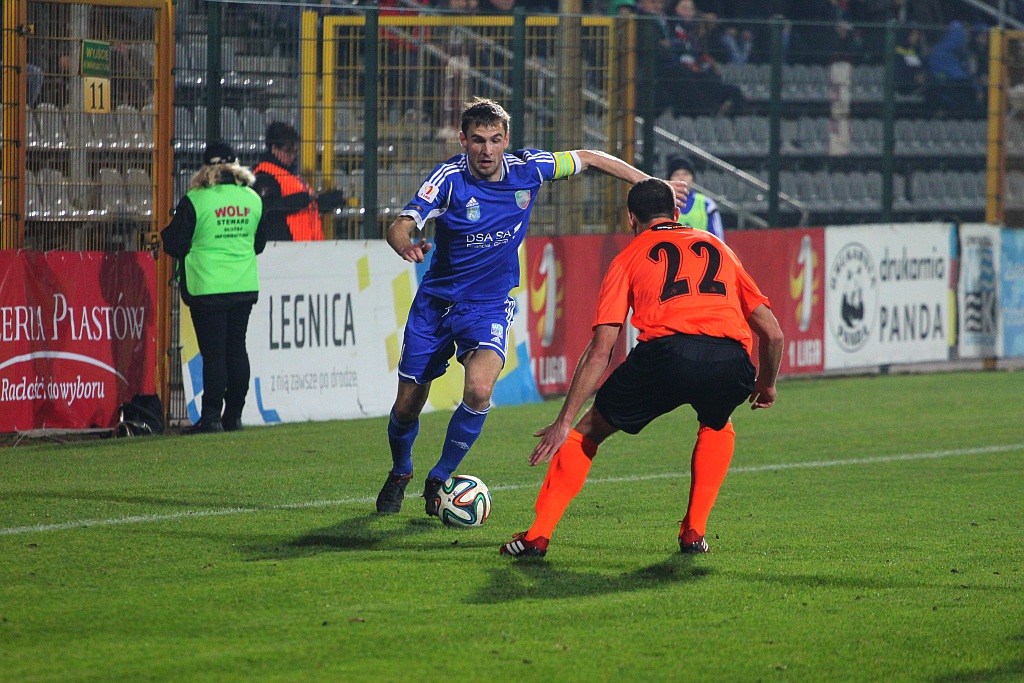 Midzierski uratował Miedź. Derby na remis
