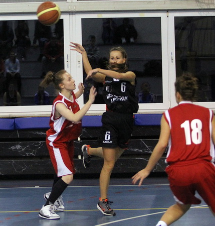 Wichoś Jelenia Góra - Ekonom Legnica 57:74