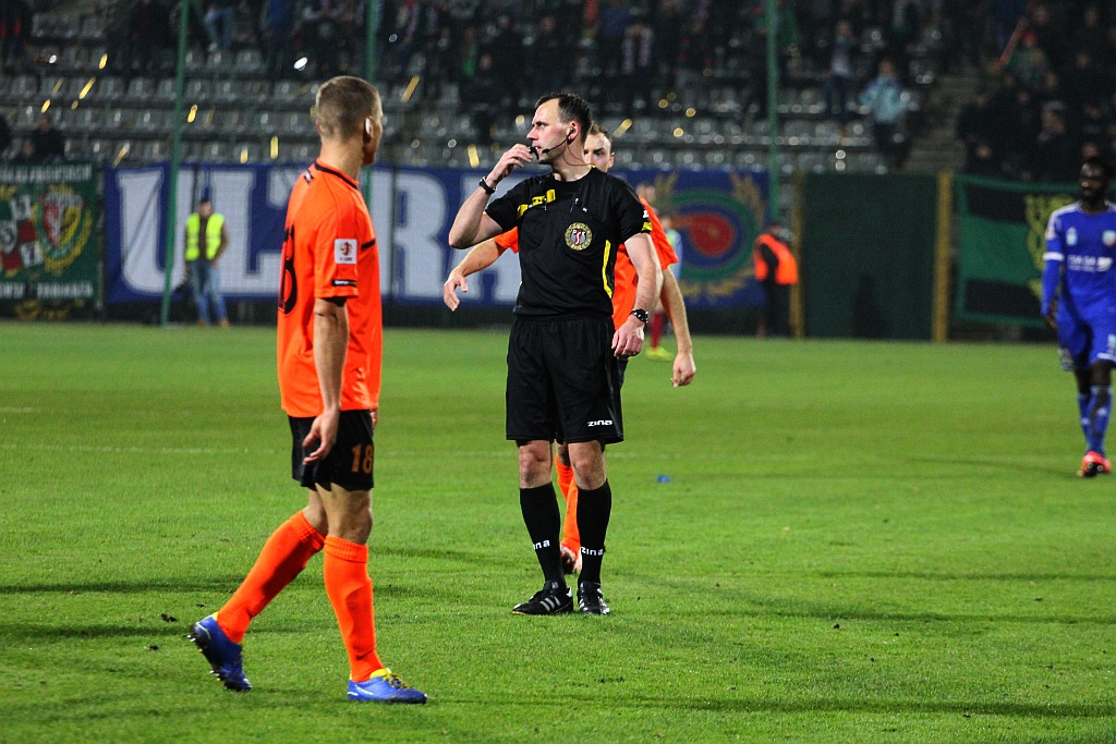 Midzierski uratował Miedź. Derby na remis
