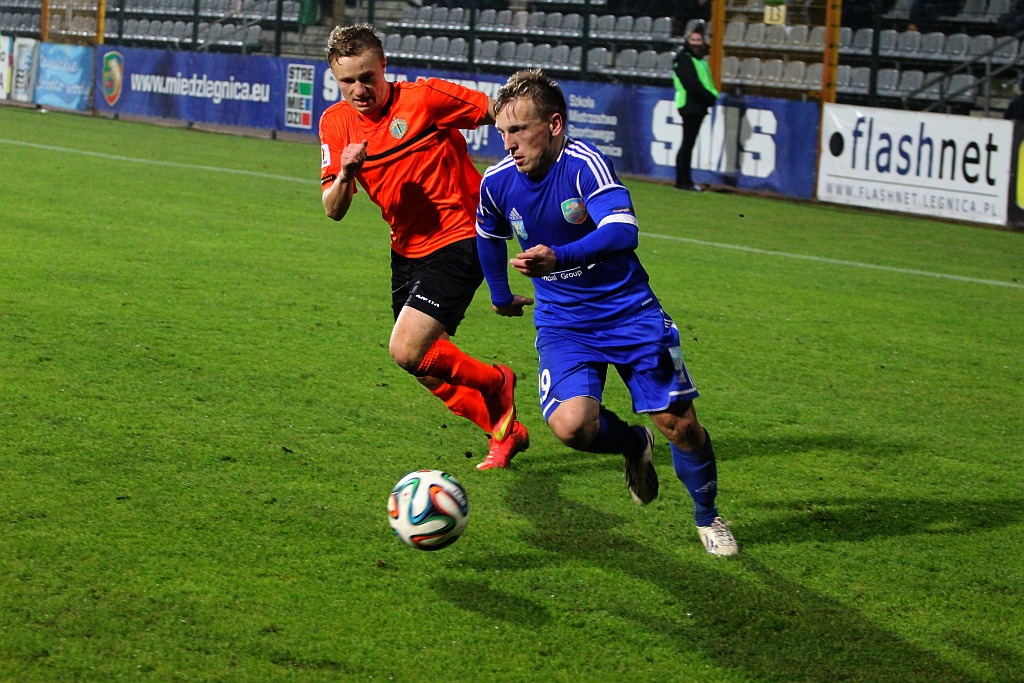 Midzierski uratował Miedź. Derby na remis