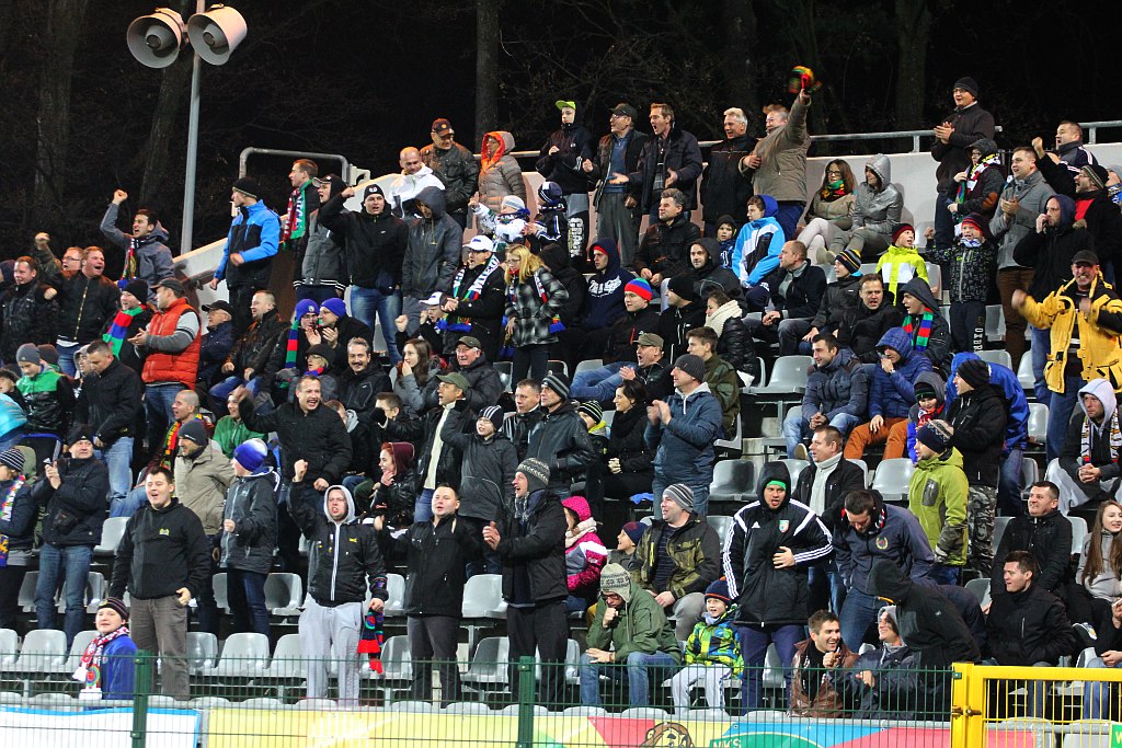 Midzierski uratował Miedź. Derby na remis