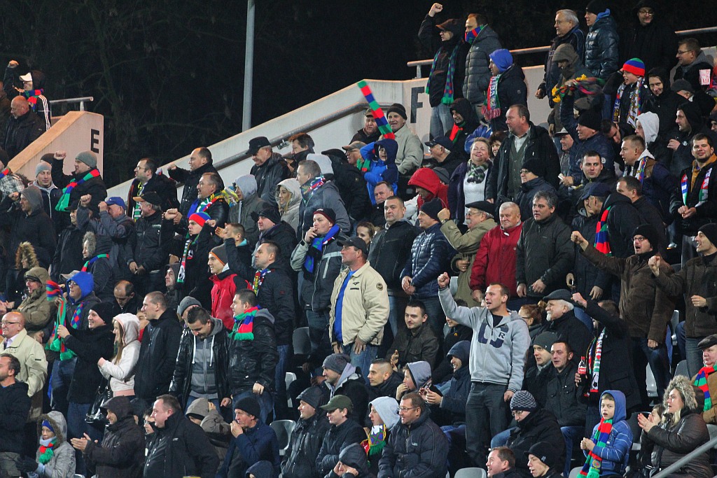 Midzierski uratował Miedź. Derby na remis