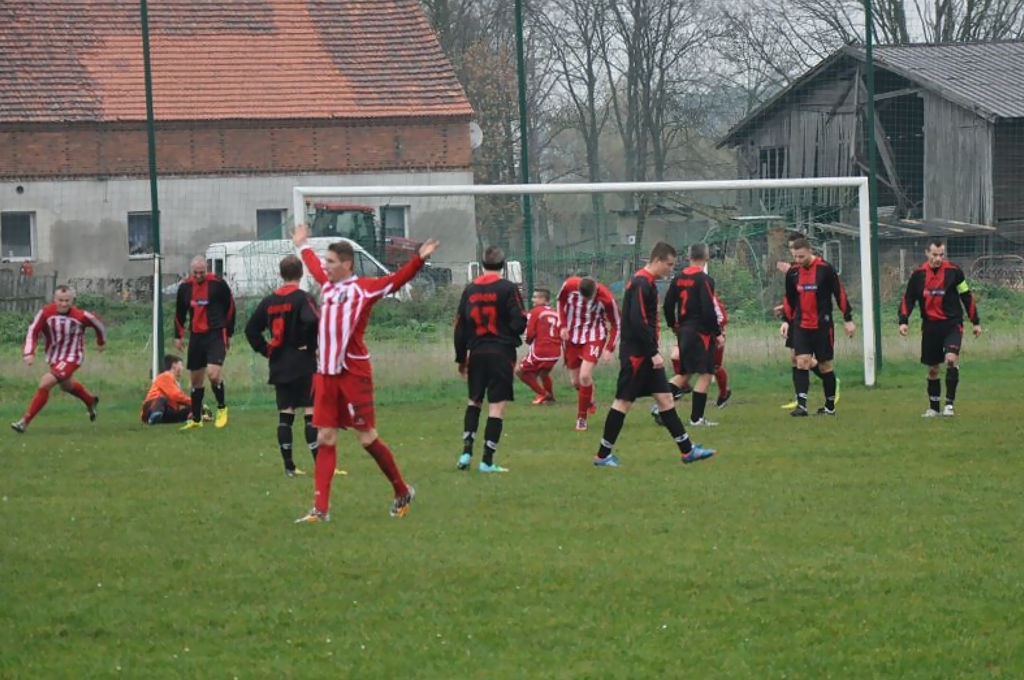 Klasa A: Grom - Prochowiczanka 0:3
