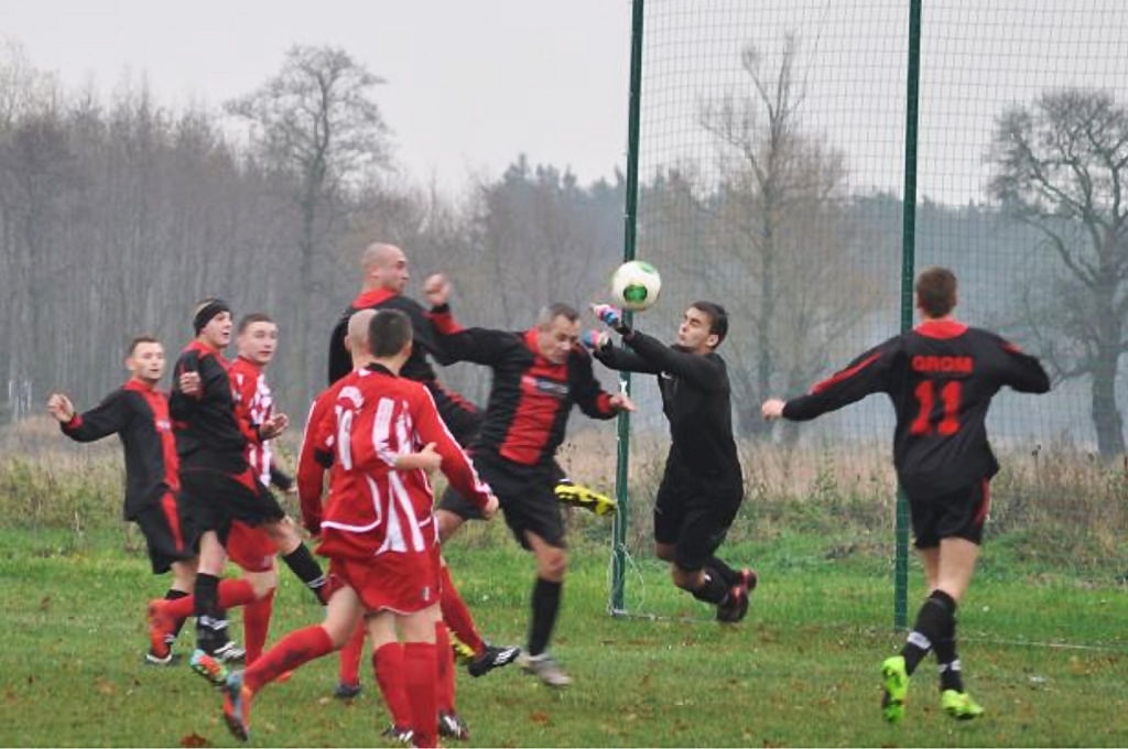 Klasa A: Grom - Prochowiczanka 0:3
