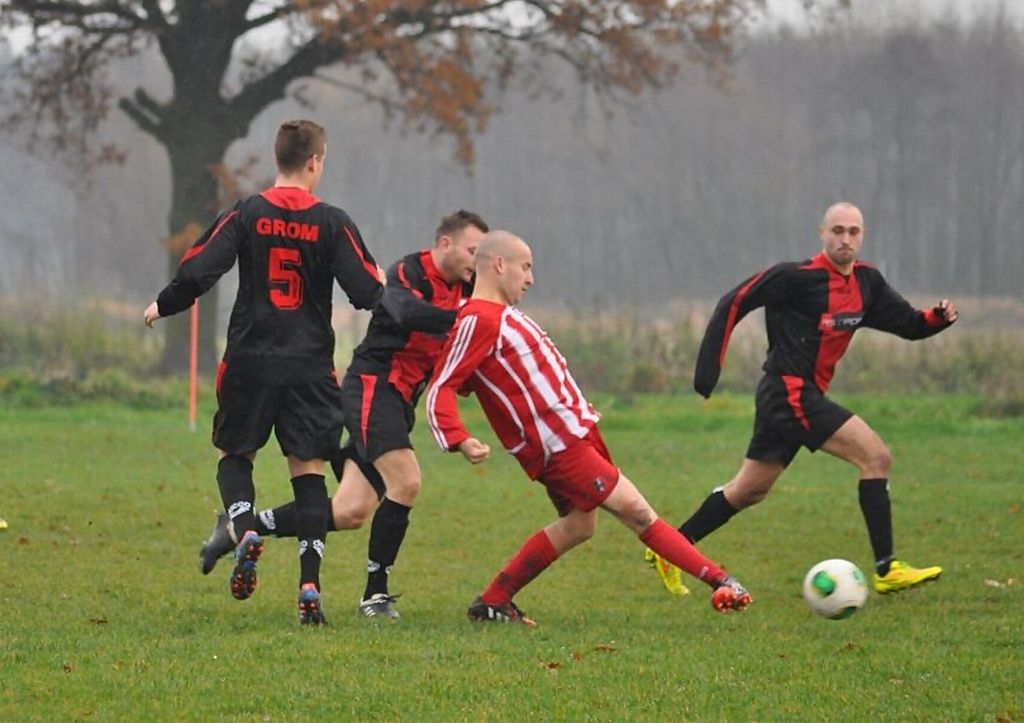 Klasa A: Grom - Prochowiczanka 0:3
