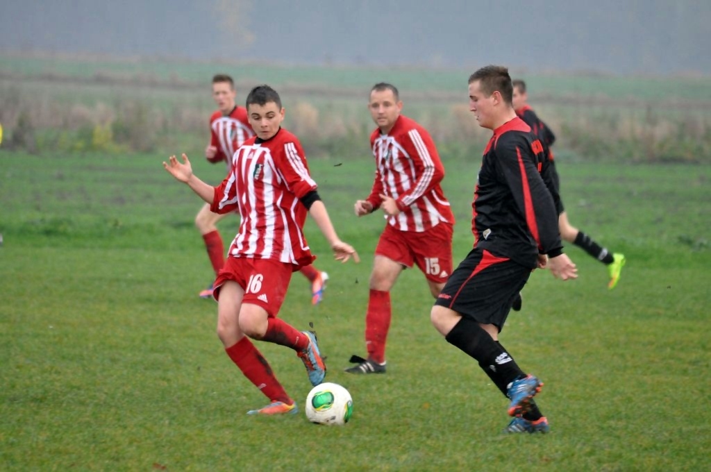 Klasa A: Grom - Prochowiczanka 0:3
