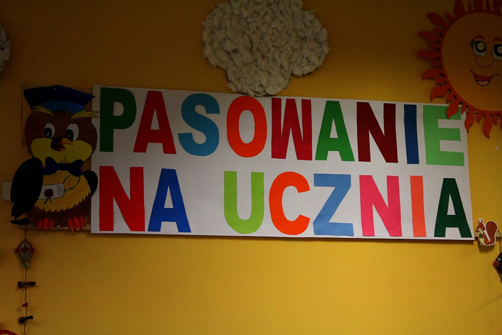 Pasowanie uczniów w szkole 