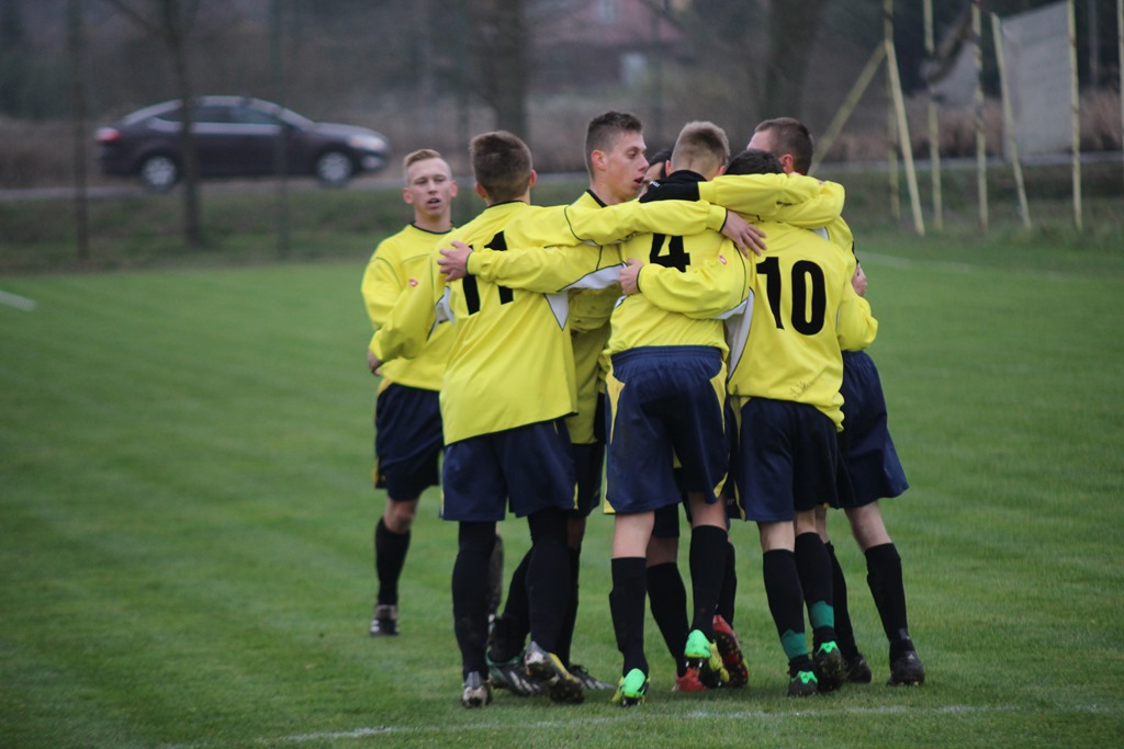 Okręgówka: Iskra - GKS Męcinka 3:1 (2:1)