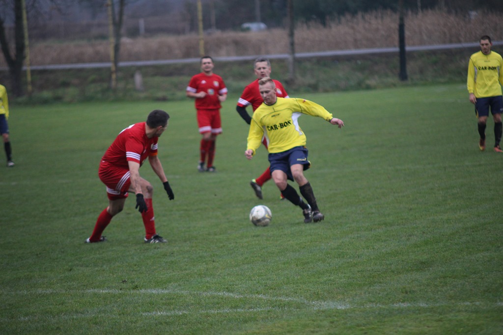 Okręgówka: Iskra - GKS Męcinka 3:1 (2:1)