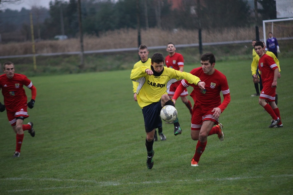 Okręgówka: Iskra - GKS Męcinka 3:1 (2:1)