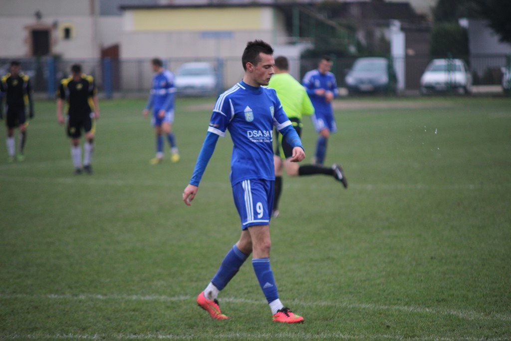 IV liga: Miedź II – LZS Stary Śleszów 5:1 (2:1)
