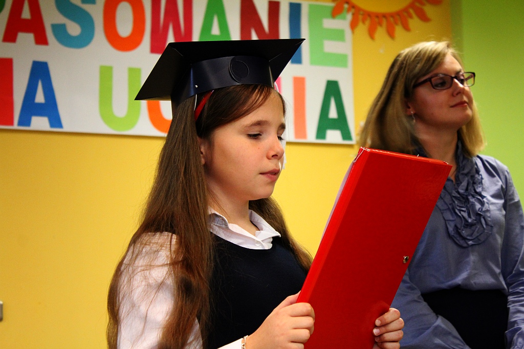 Pasowanie uczniów w szkole 