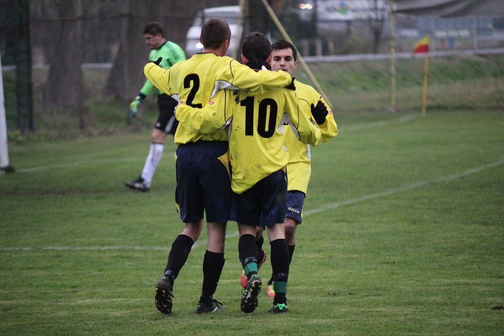 Okręgówka: Iskra - GKS Męcinka 3:1 (2:1)