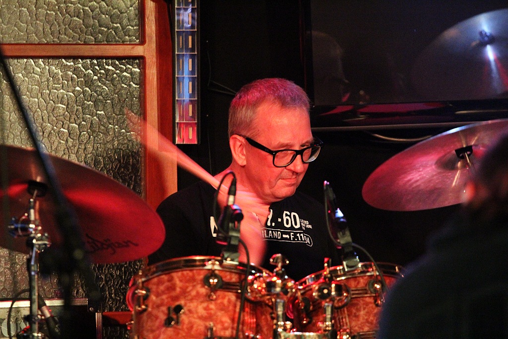 Blue Monk i jego blues rockowy skok w bok