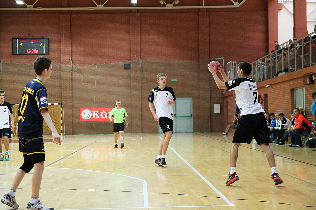 Siódemka Miedź Legnica - Vive Tauron Kielce 15:20