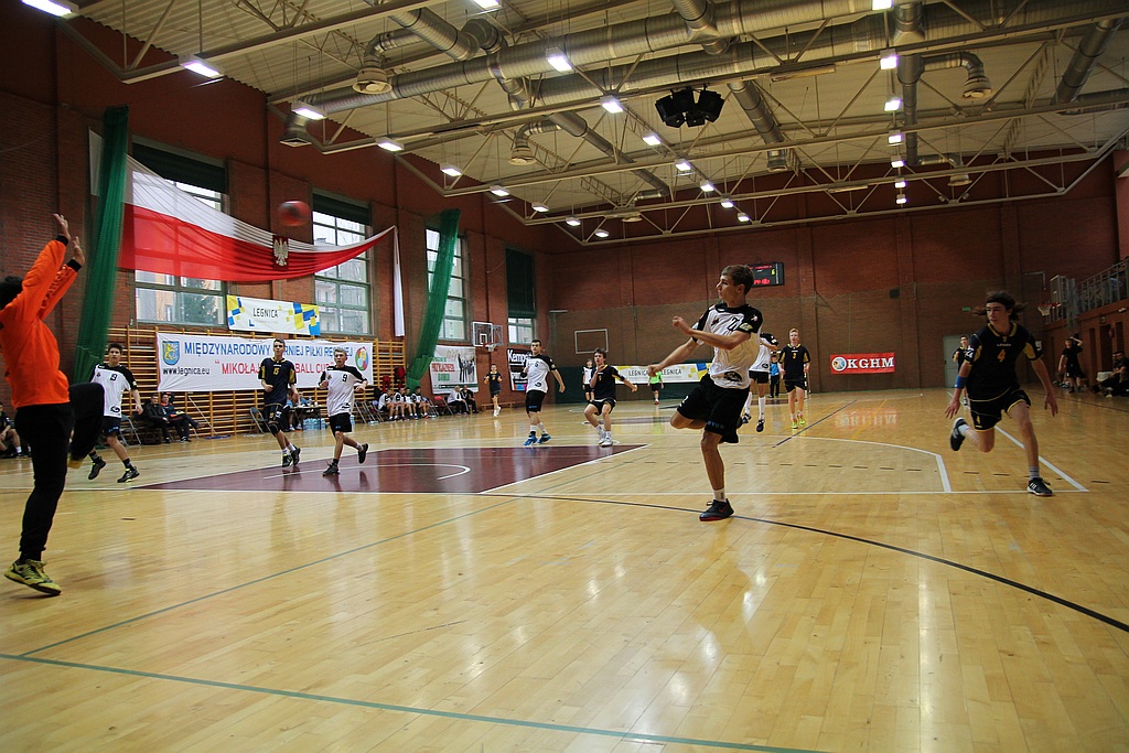 Siódemka Miedź Legnica - Vive Tauron Kielce 15:20