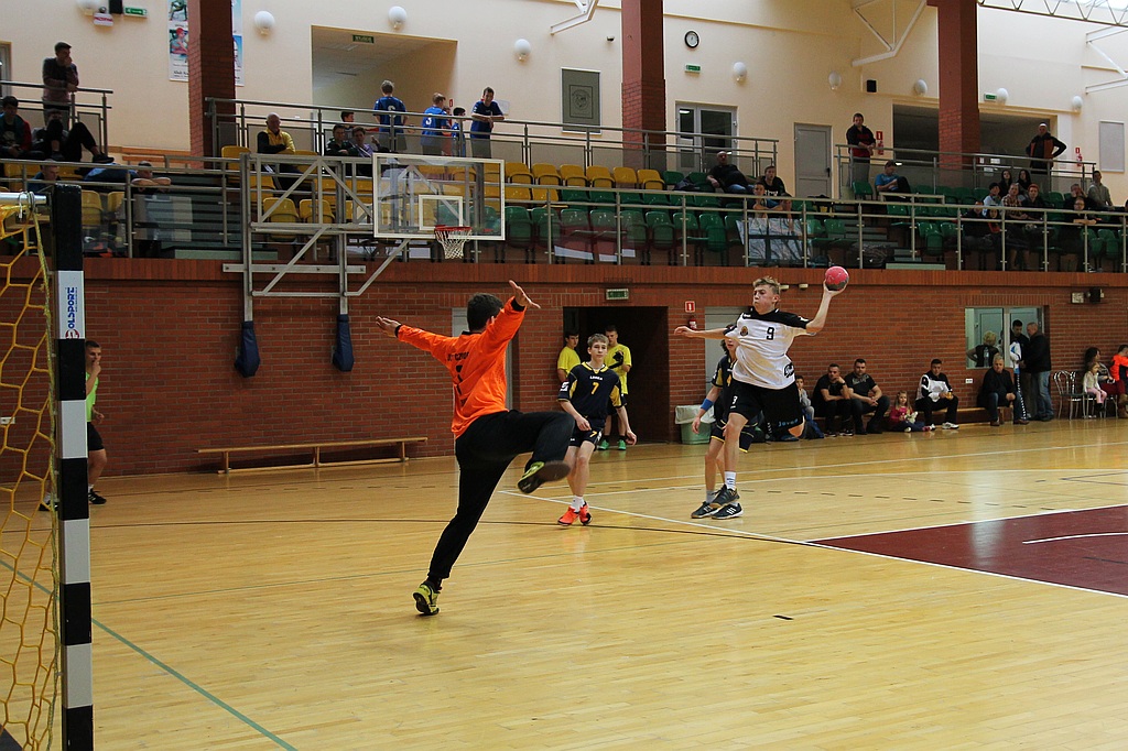 Siódemka Miedź Legnica - Vive Tauron Kielce 15:20
