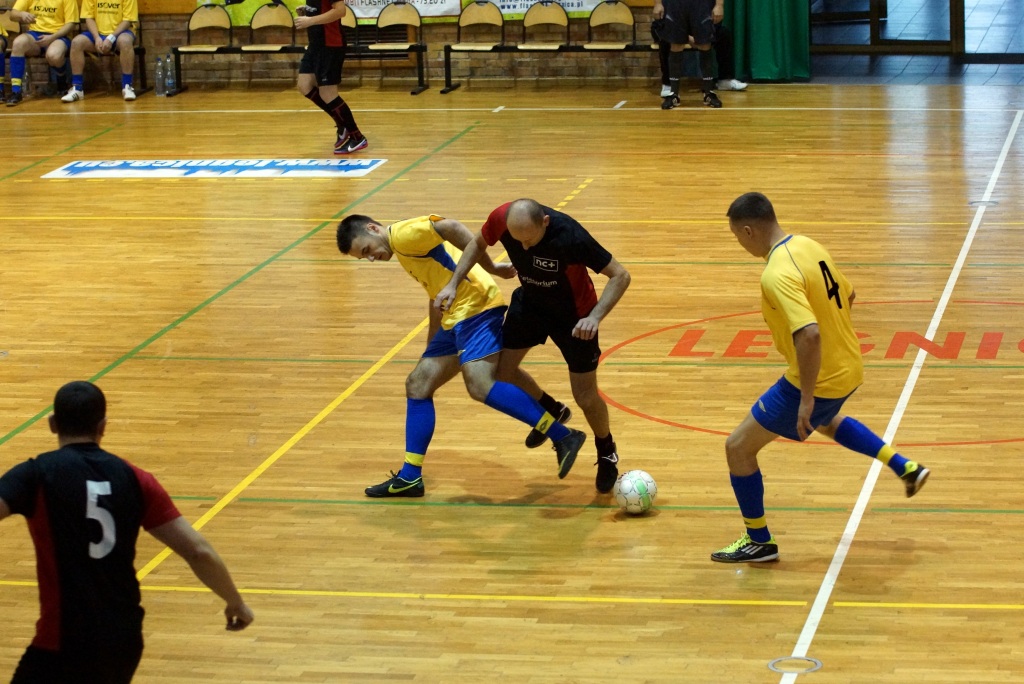 1 kolejka Legnickiej Ligi Halowej. II liga
