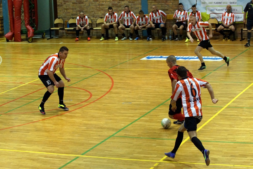 1 kolejka Legnickiej Ligi Halowej. I liga