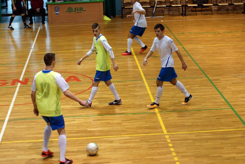 1 kolejka Legnickiej Ligi Halowej. II liga