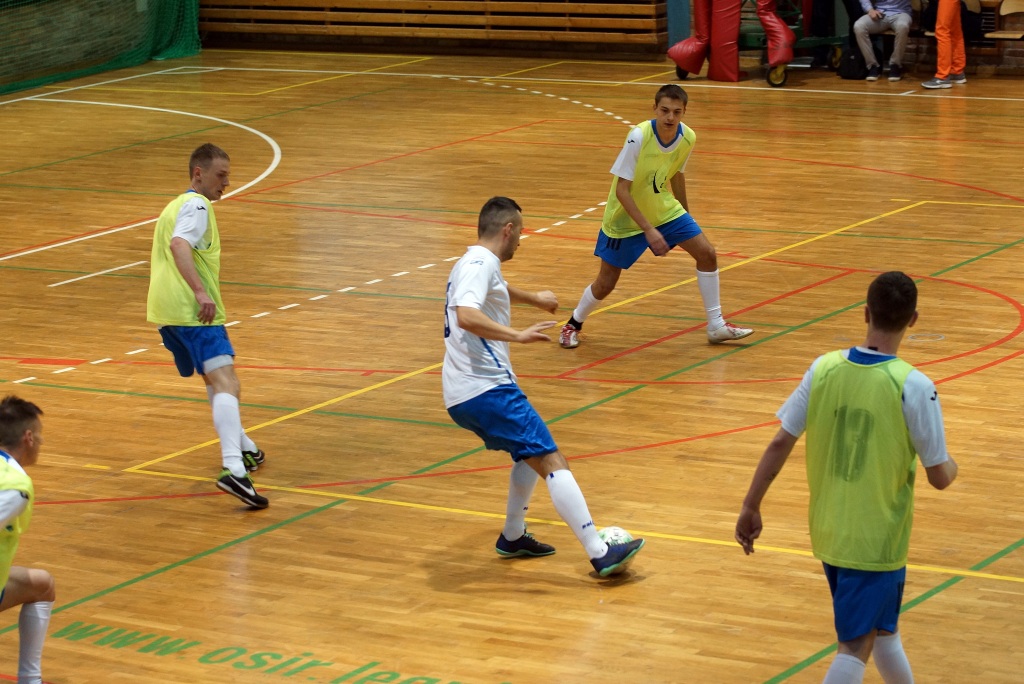 1 kolejka Legnickiej Ligi Halowej. II liga
