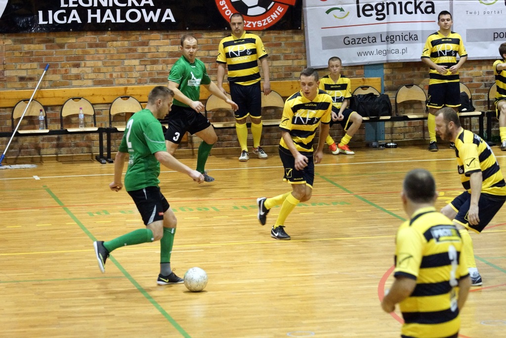 1 kolejka Legnickiej Ligi Halowej. II liga