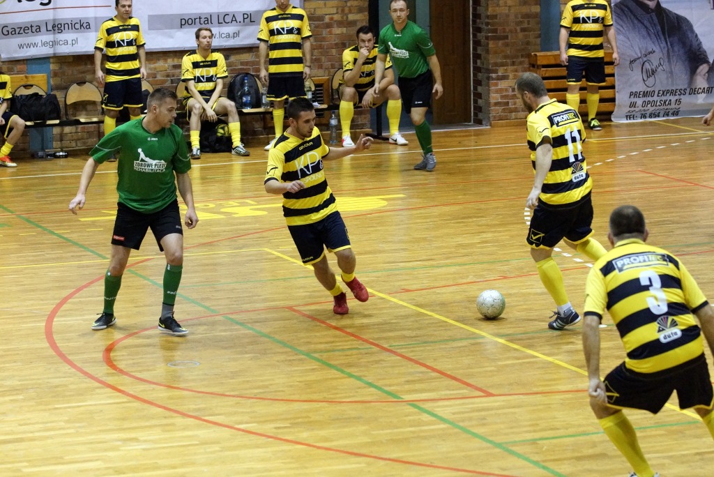 1 kolejka Legnickiej Ligi Halowej. II liga