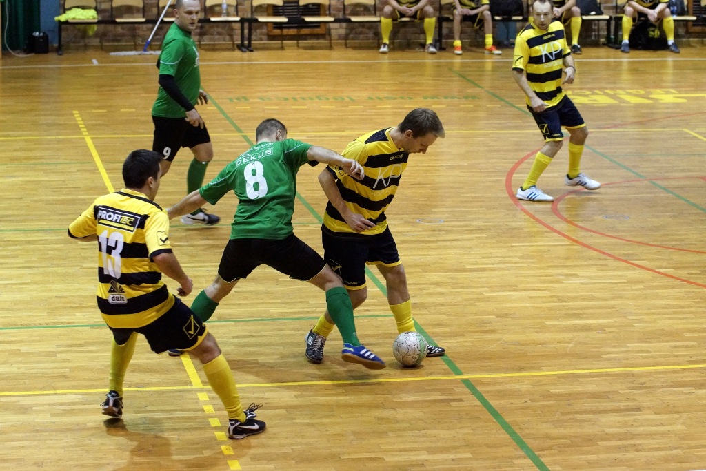 1 kolejka Legnickiej Ligi Halowej. II liga