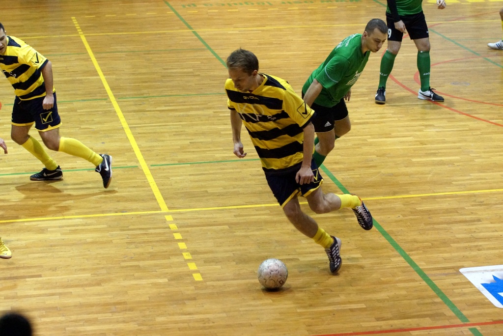 1 kolejka Legnickiej Ligi Halowej. II liga