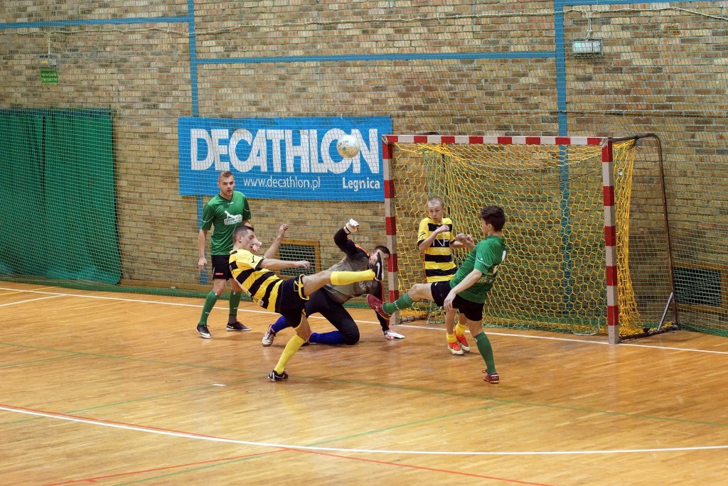 1 kolejka Legnickiej Ligi Halowej. II liga