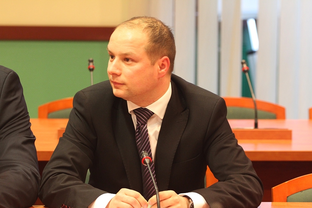 Wojna domowa w PO. Szynalski bez funkcji
