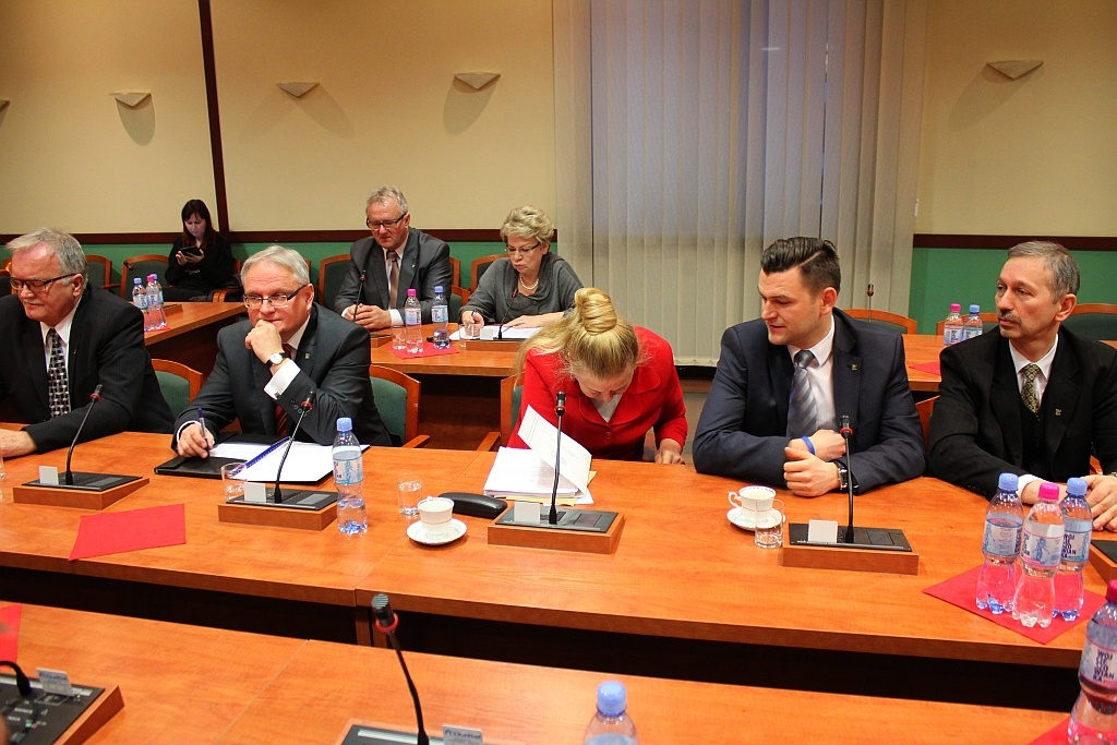 Wojna domowa w PO. Szynalski bez funkcji