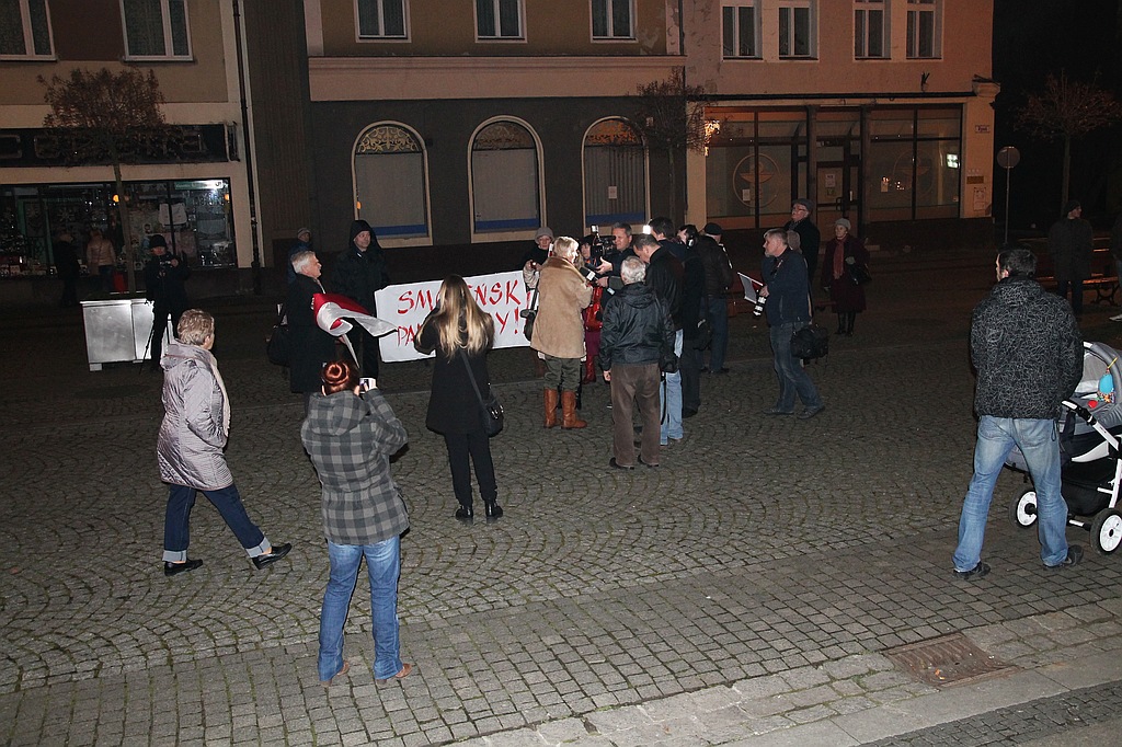 Protest pod teatrem. „Rechot Putina ... ”