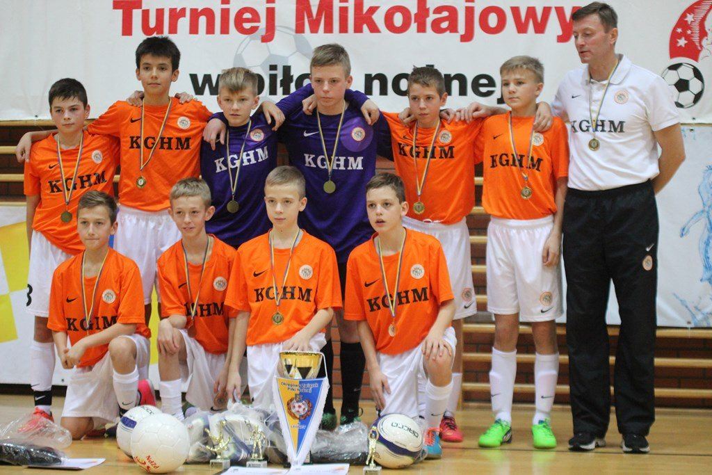 Piłkarskie Mikołajki na Piekarach cz3